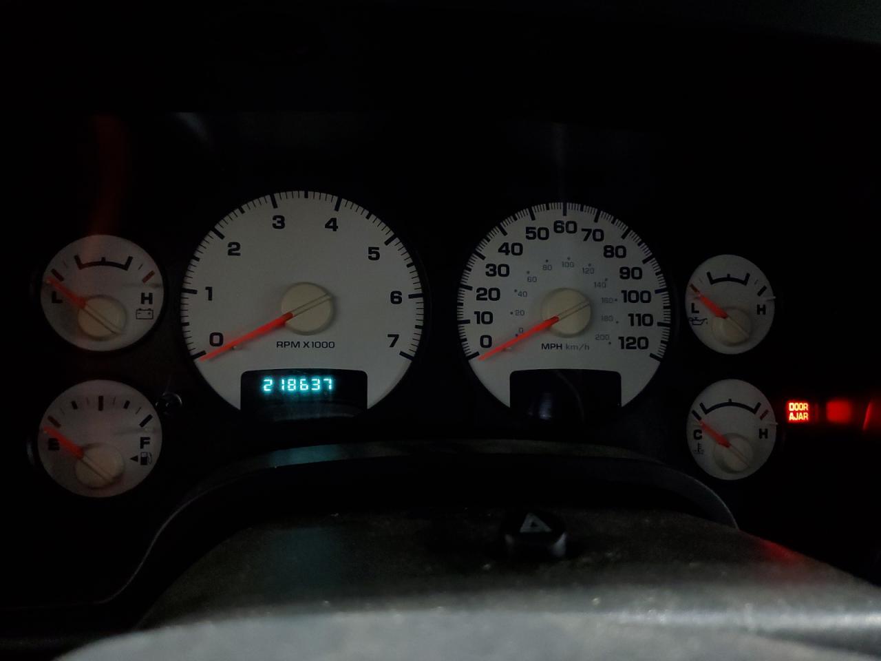 2005 Dodge RAM - Image 9
