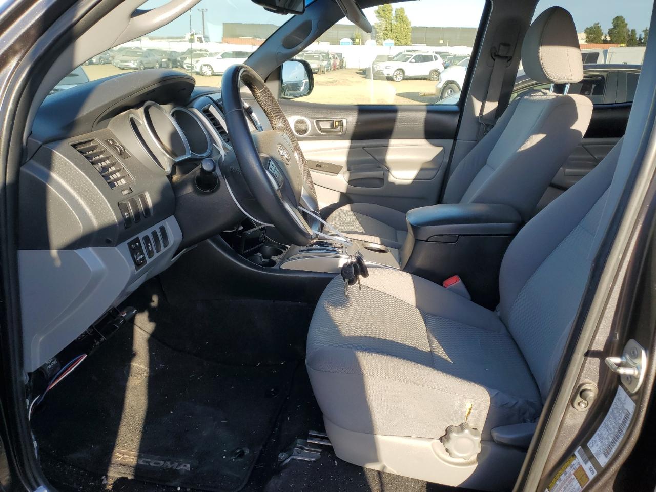2013 Toyota Tacoma - Image 7