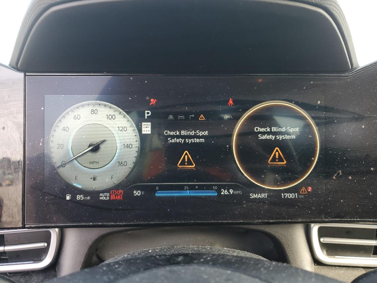 2024 Hyundai Elantra - Image 9