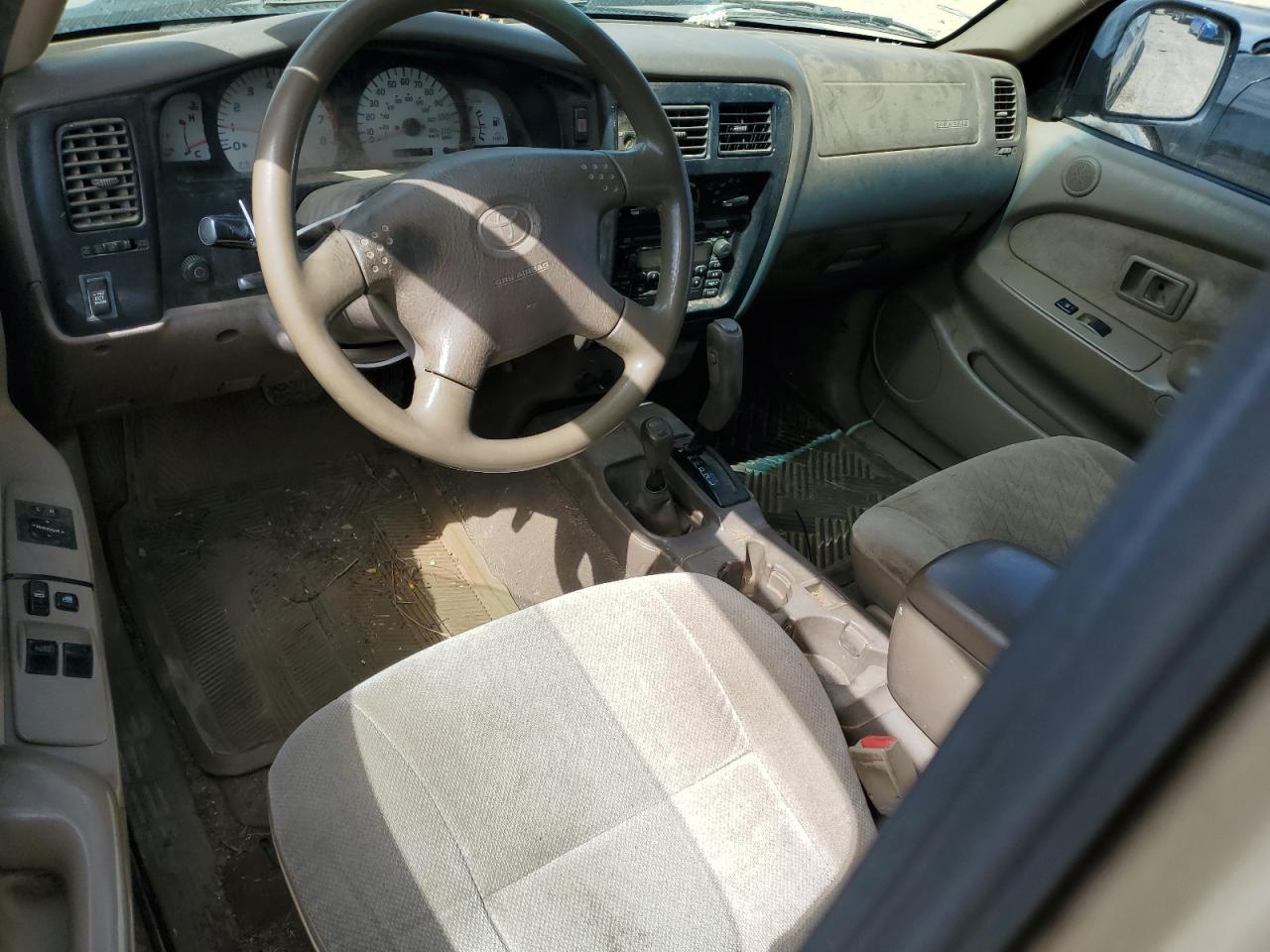 2002 Toyota Tacoma - Image 8