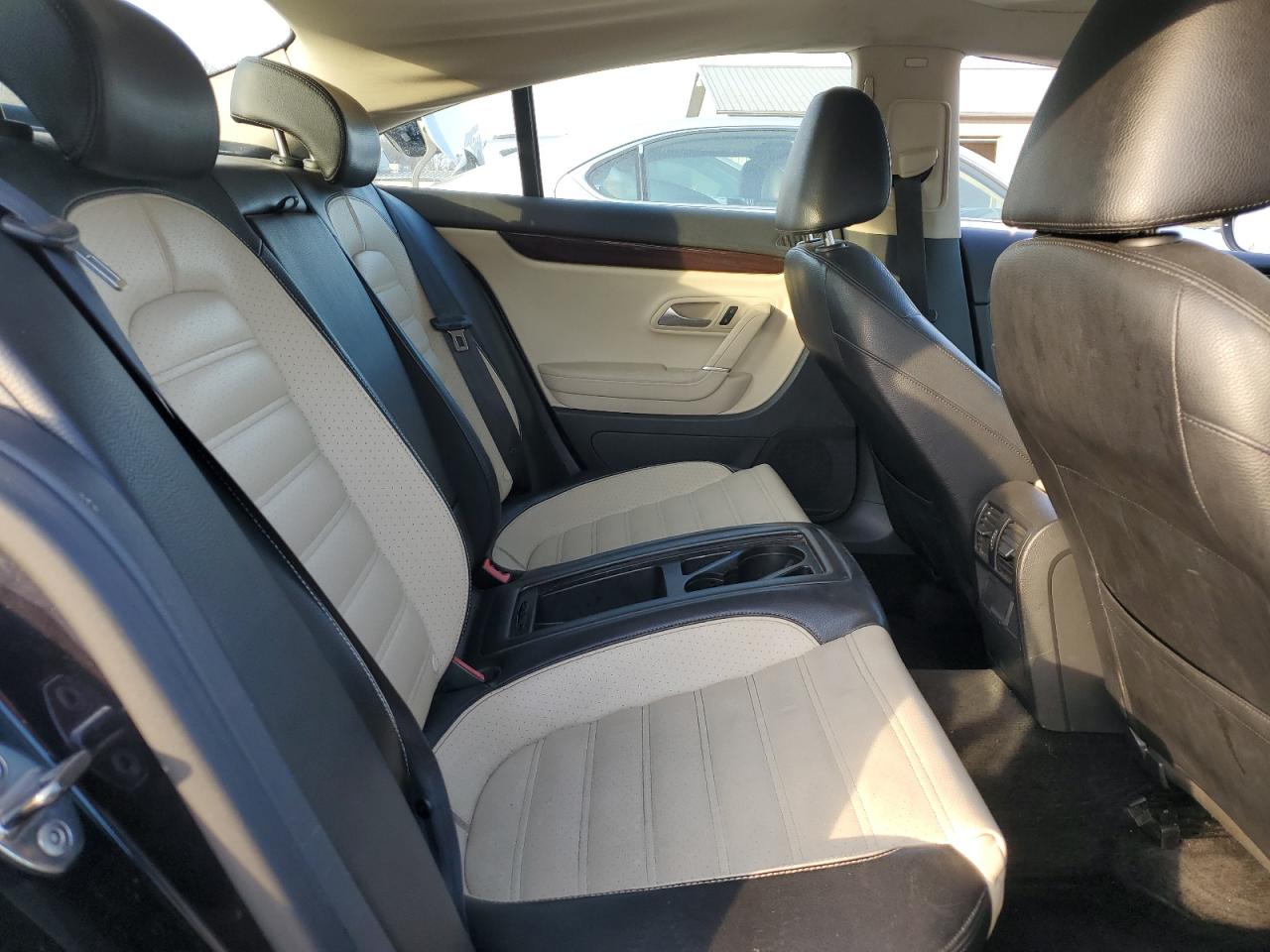2012 Volkswagen Passat CC - Image 10