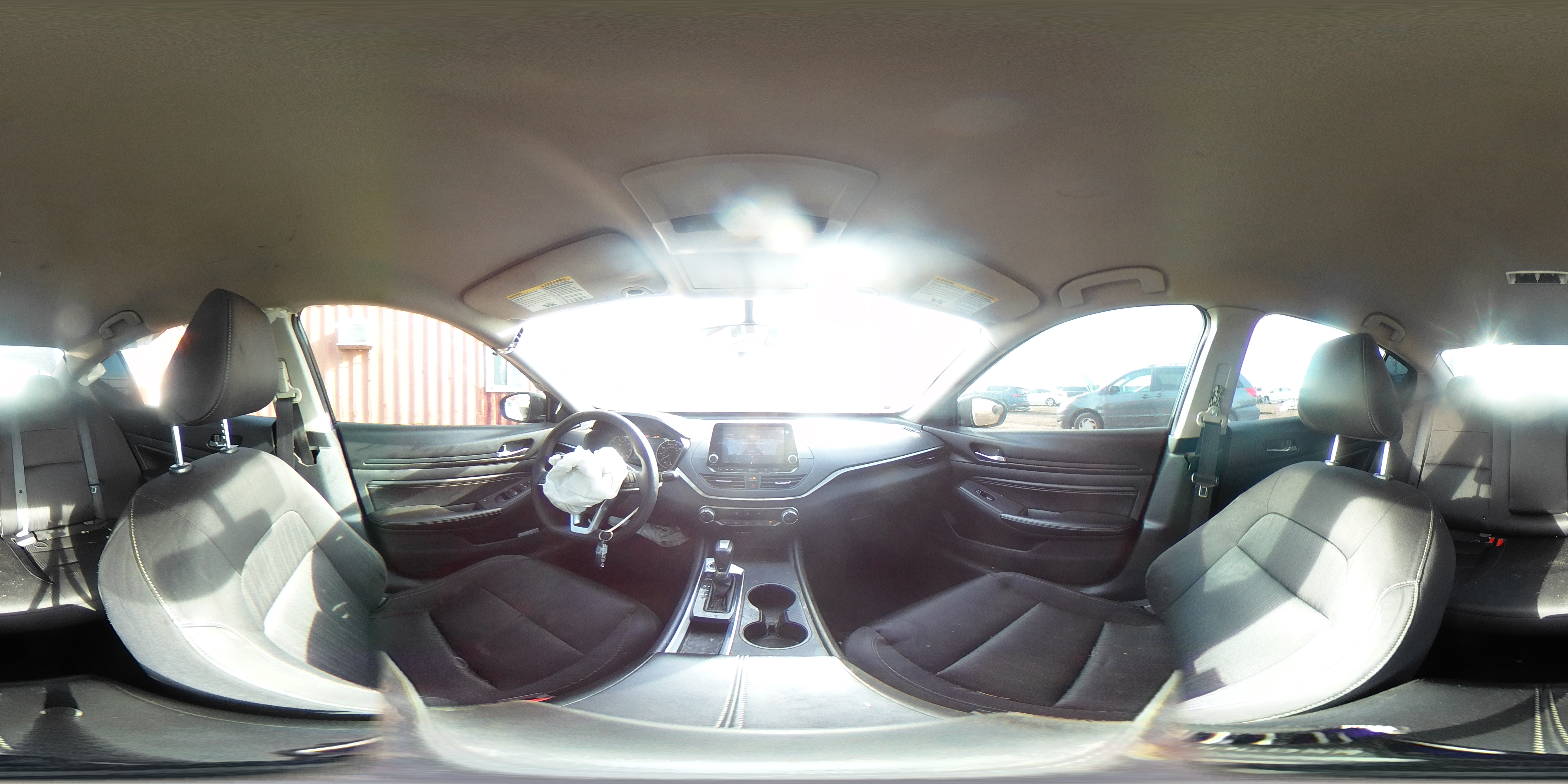 2019 Nissan Altima - Image 12
