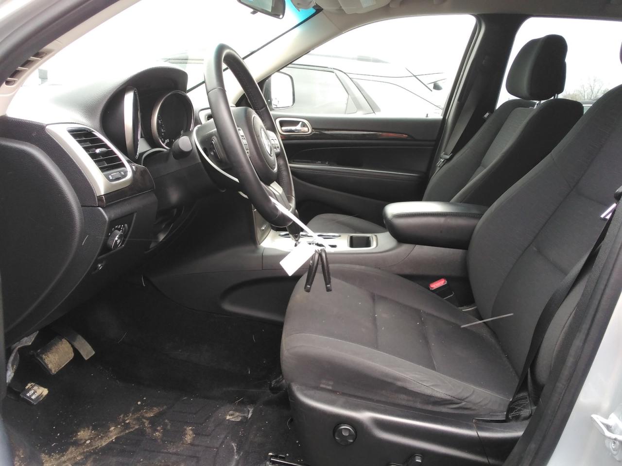 2012 Jeep Grand Cherokee - Image 7