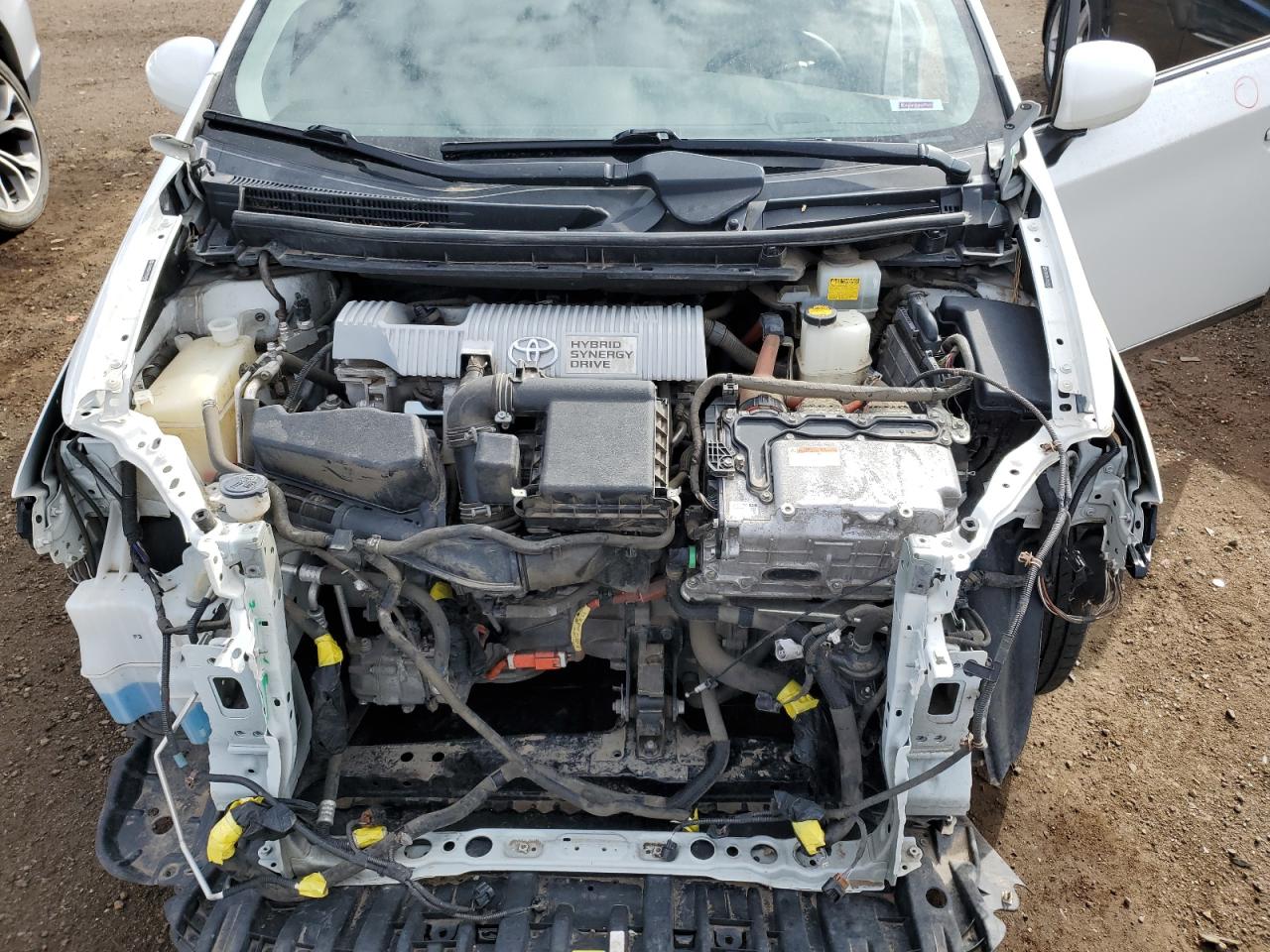 2012 Toyota Prius - Image 11