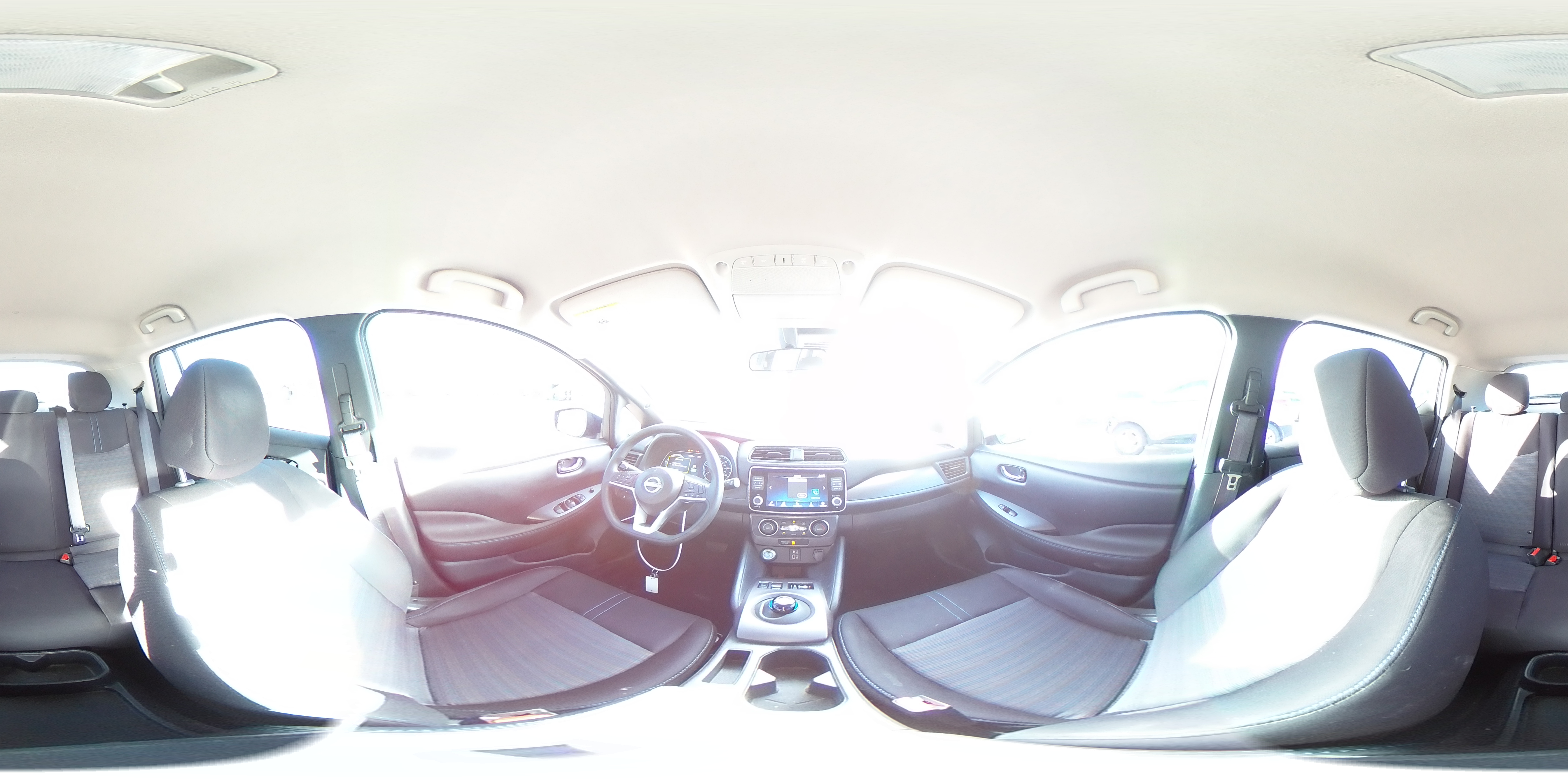 2024 Nissan Leaf - Image 15