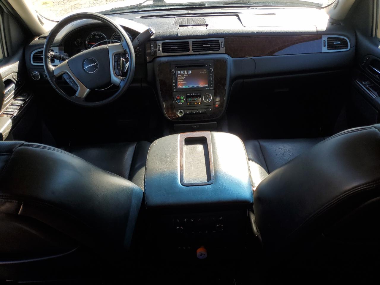 2013 GMC Yukon - Image 8