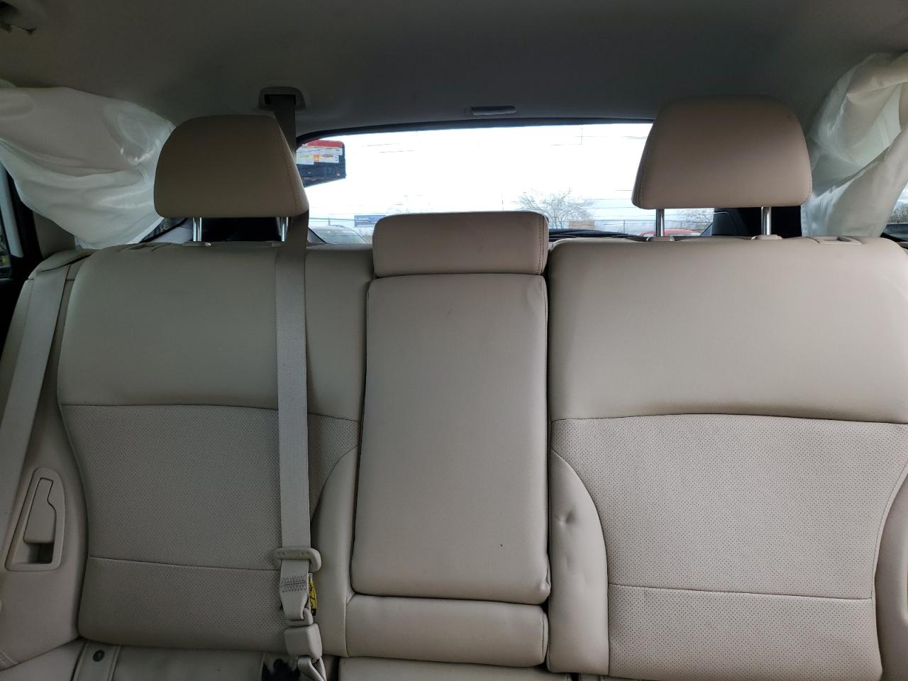 2019 Subaru Outback - Image 10
