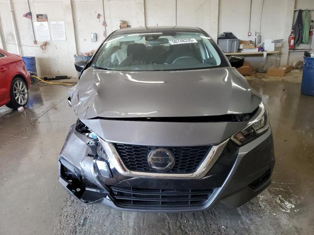  NISSAN VERSA 2020 Szary