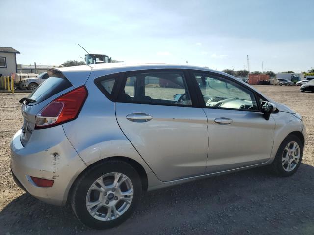  FORD FIESTA 2014 Srebrny