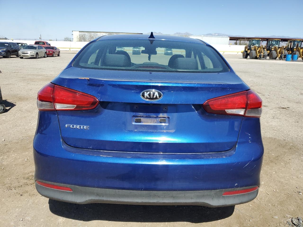2017 Kia Forte - Image 6