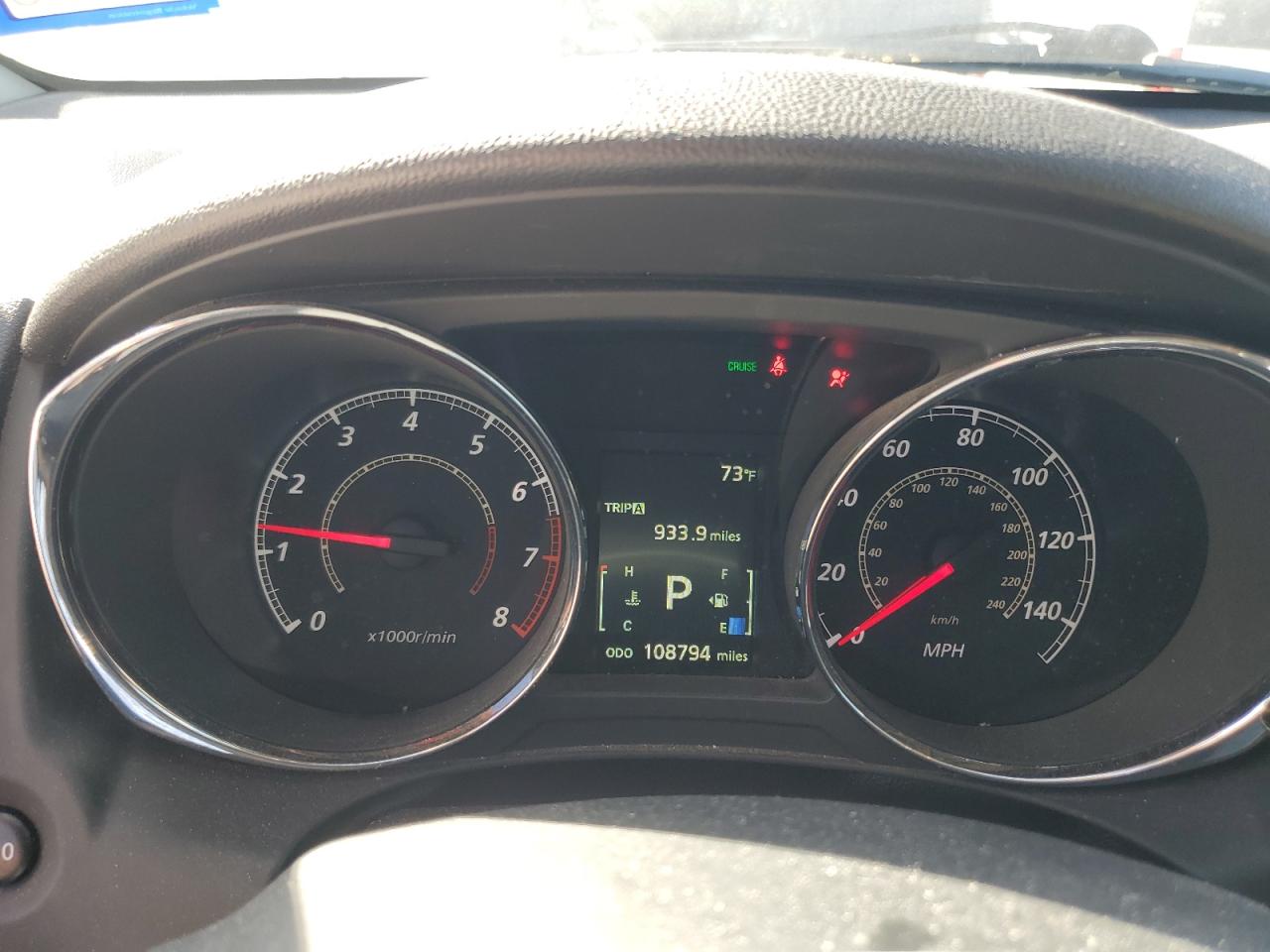 2015 Mitsubishi Outlander - Image 9