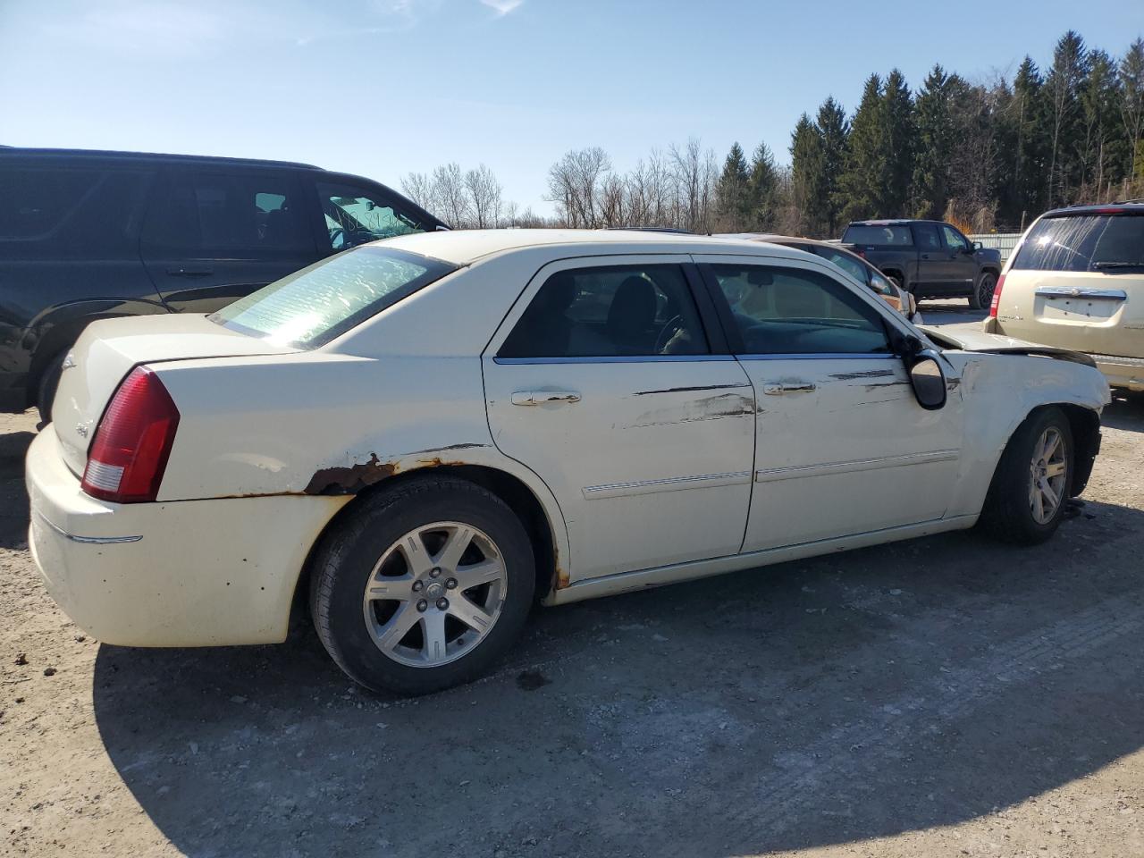 2006 Chrysler 300 - Image 3