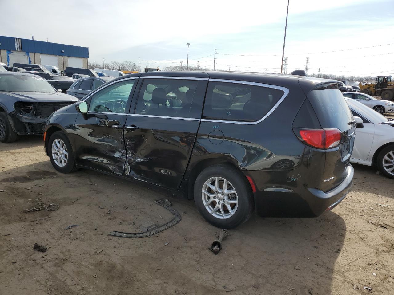 2020 Chrysler Pacifica - Image 2