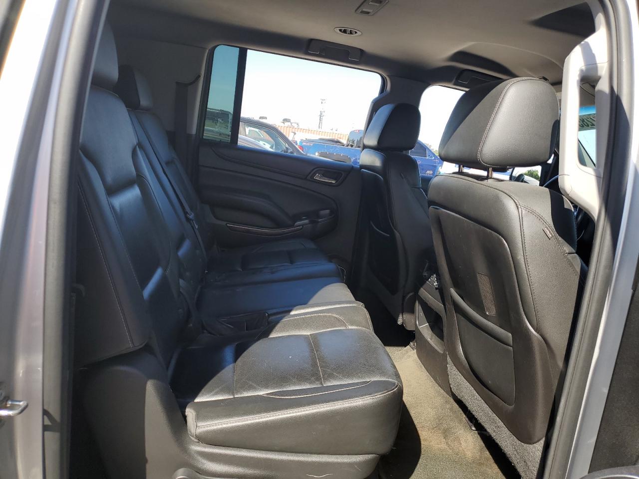 2016 GMC Yukon - Image 11