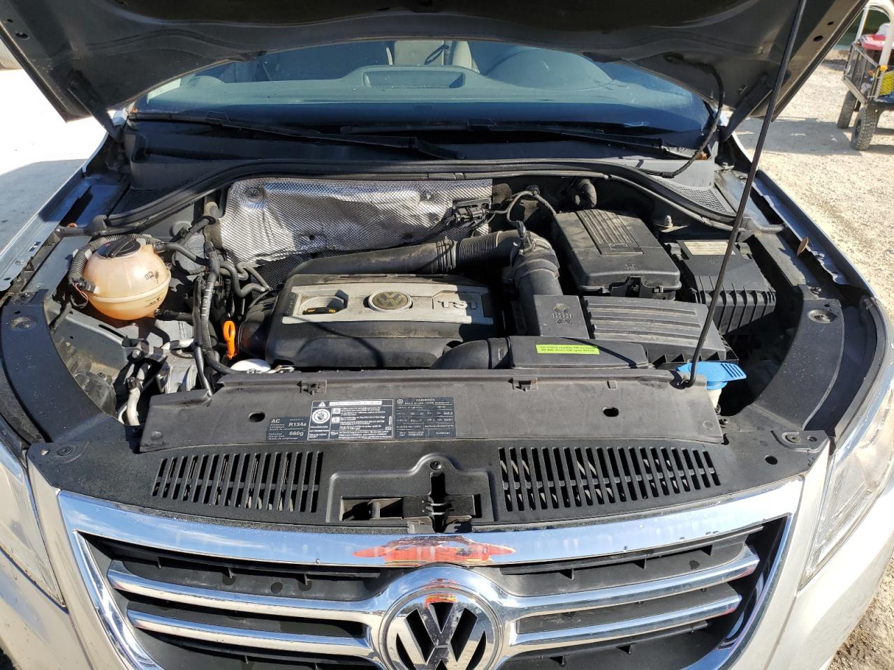 2009 Volkswagen Tiguan - Image 12