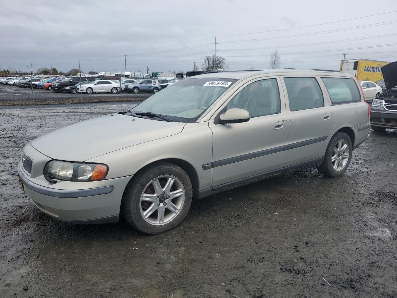 2003 VOLVO V70