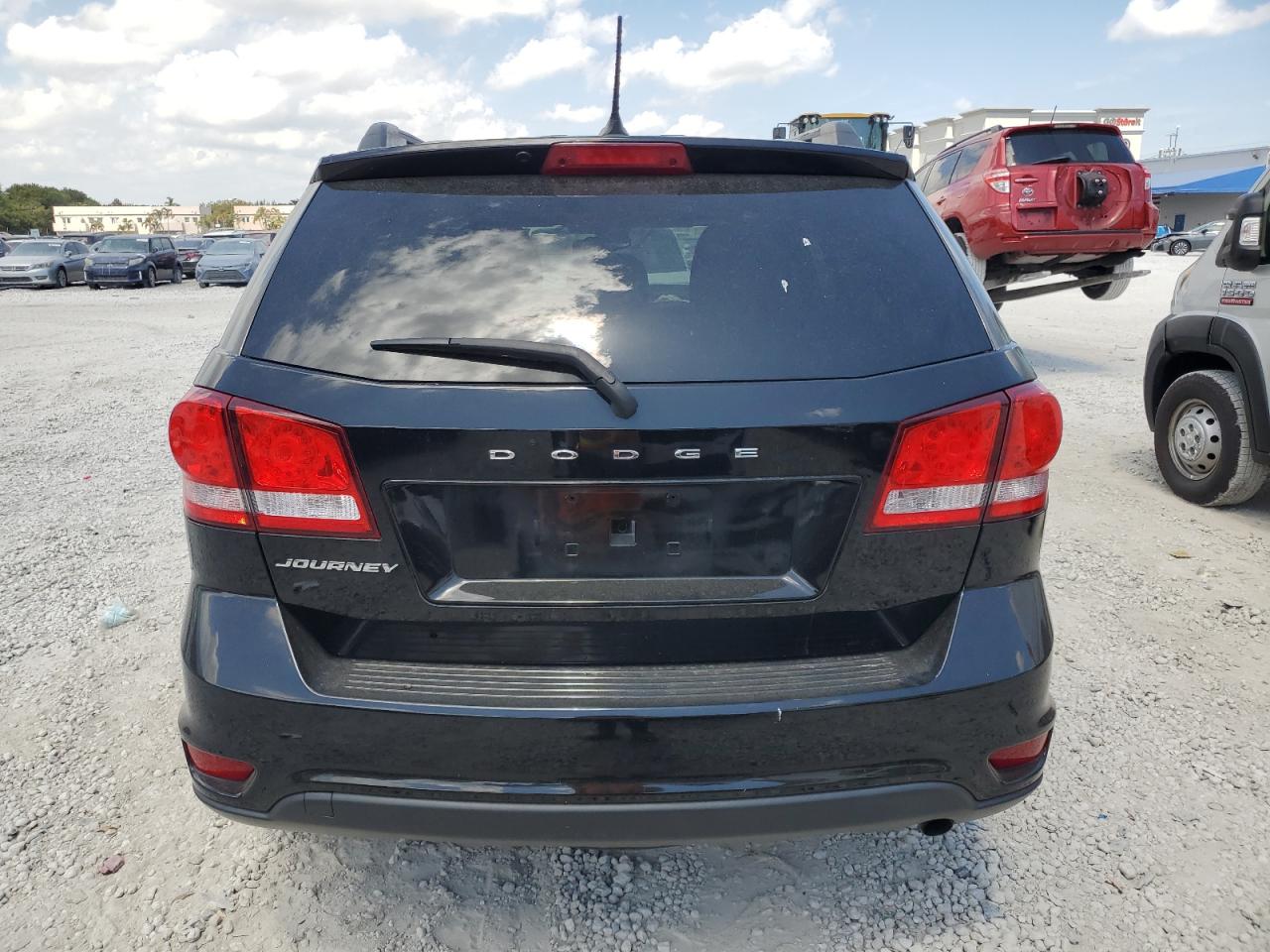 2017 Dodge Journey - Image 6