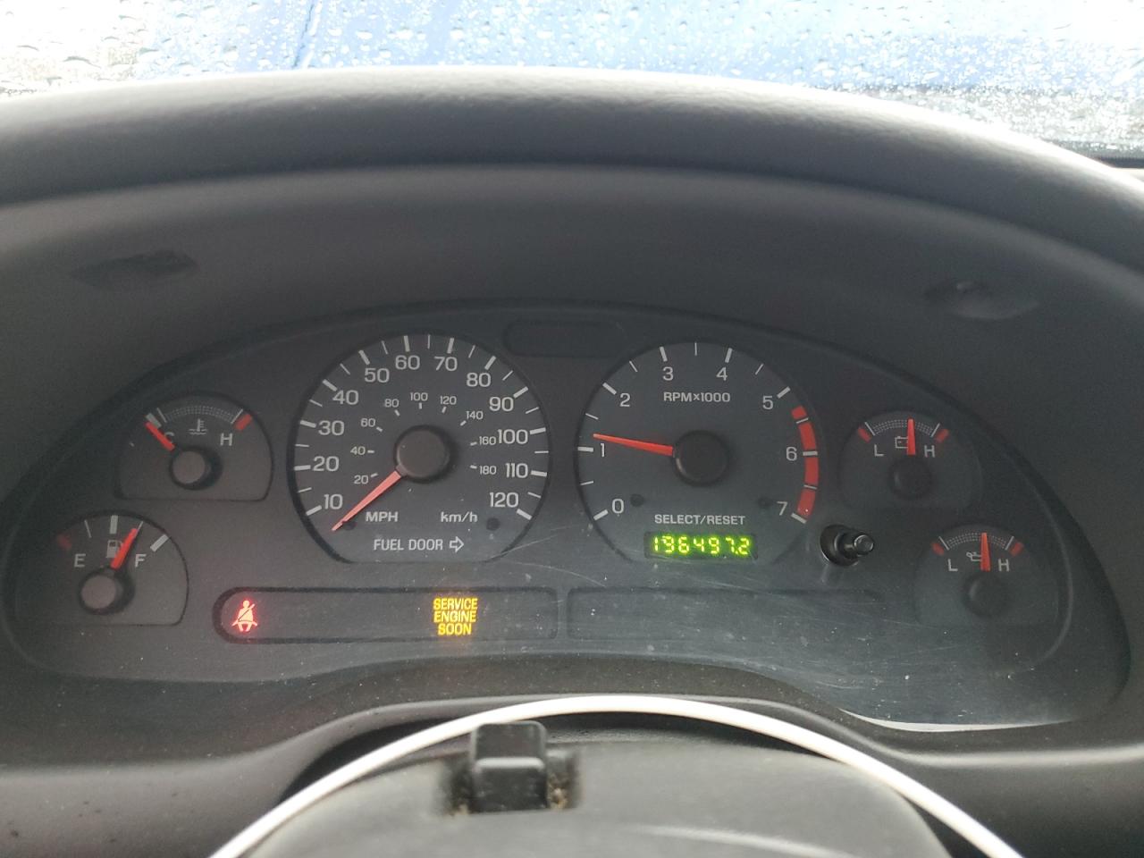 2004 Ford Mustang - Image 9