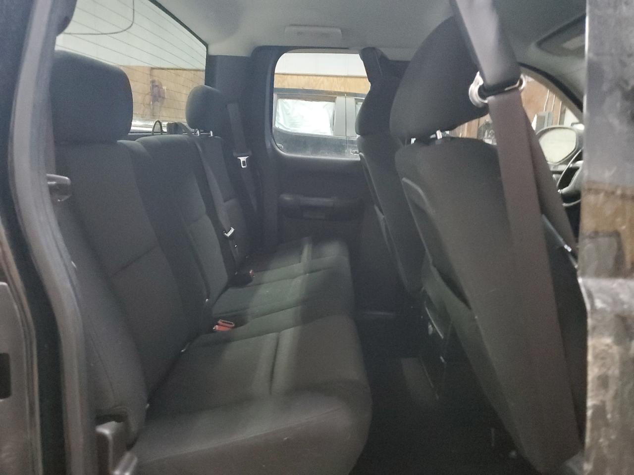 2010 GMC Sierra - Image 10
