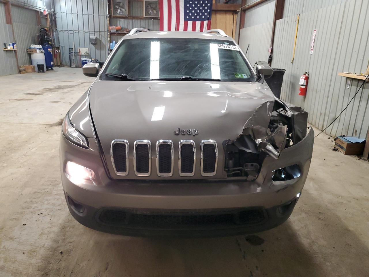 2018 Jeep Grand Cherokee - Image 5