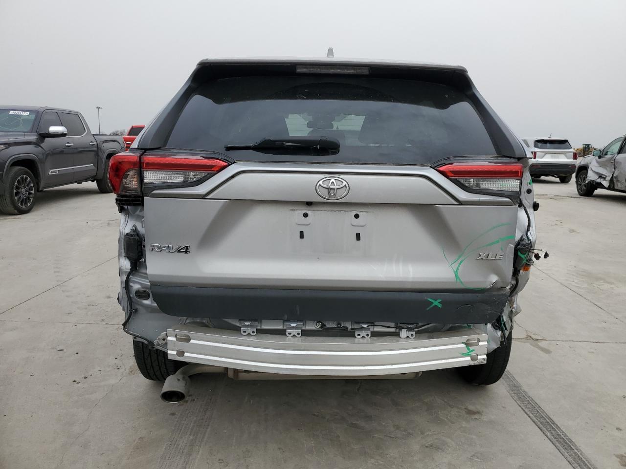 2022 Toyota RAV 4 - Image 6