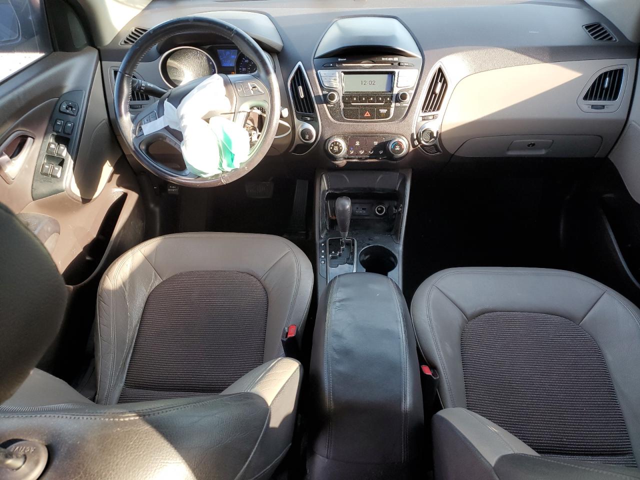 2010 Hyundai Tucson - Image 8