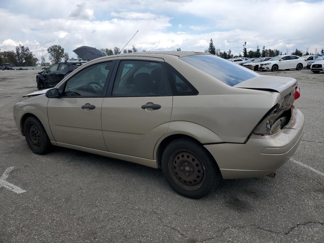 2007 Ford Focus - Image 2
