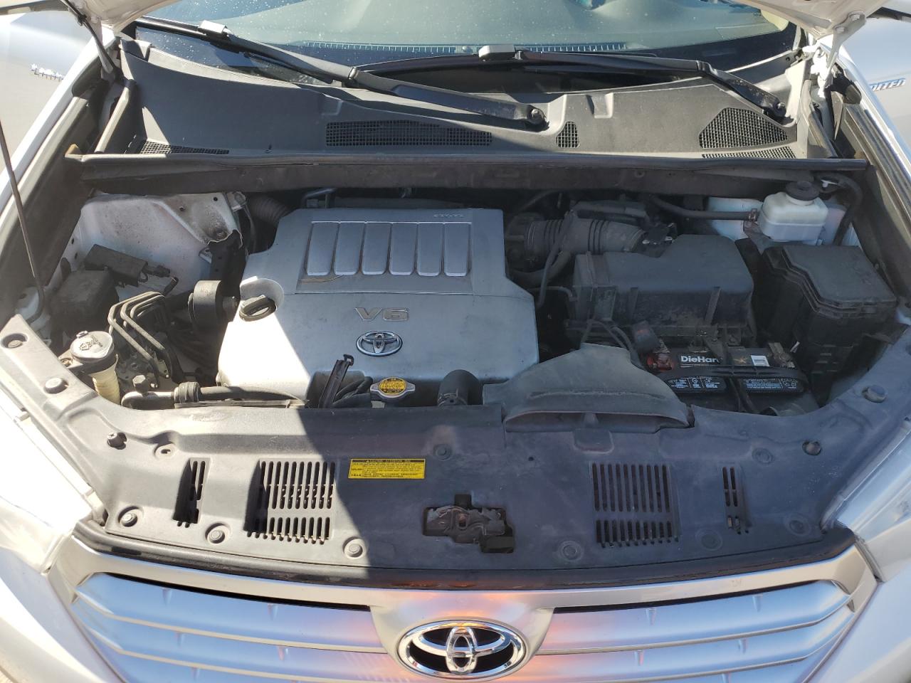 2012 Toyota Highlander - Image 12