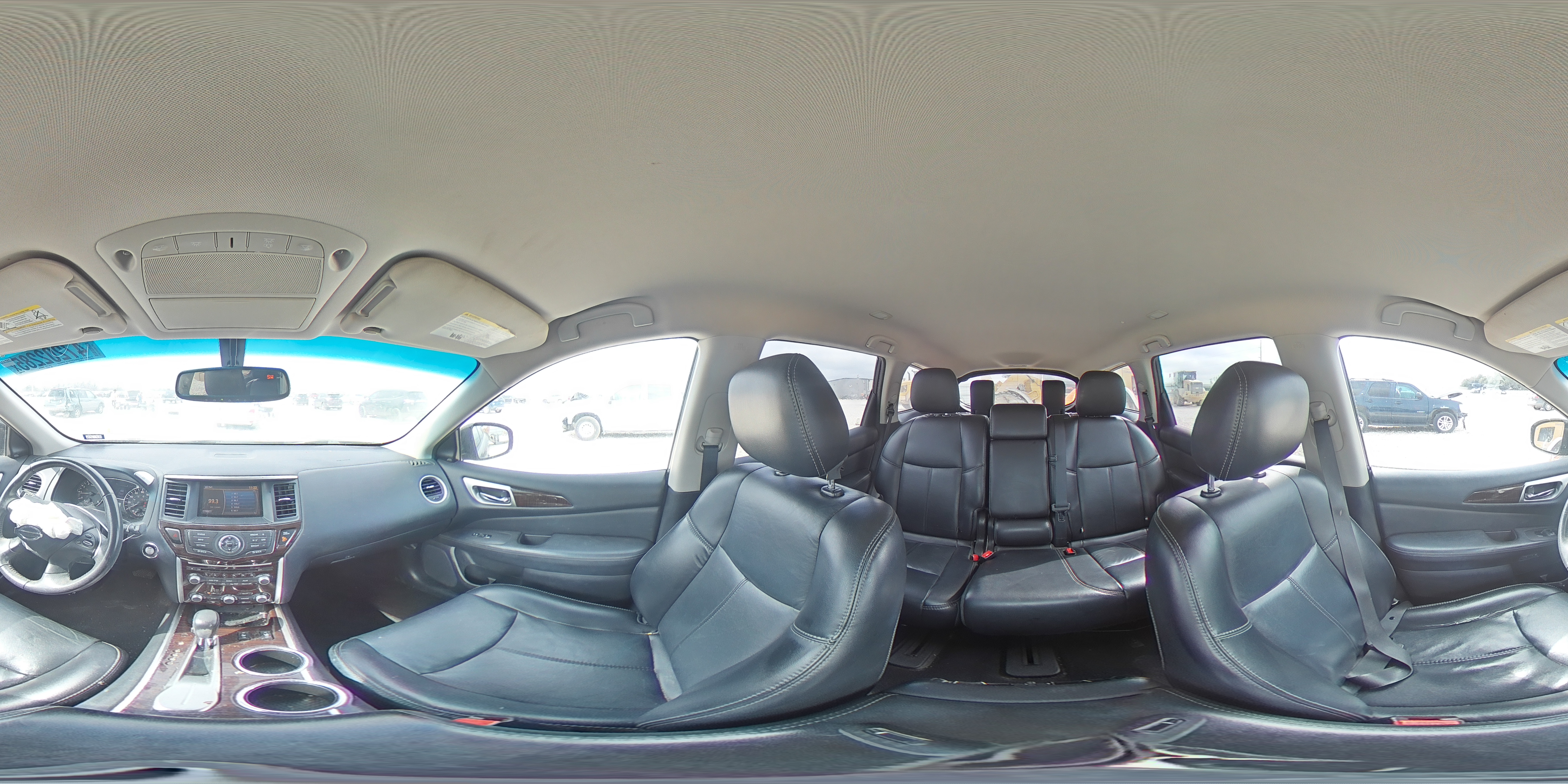 2015 Nissan Pathfinder - Image 14