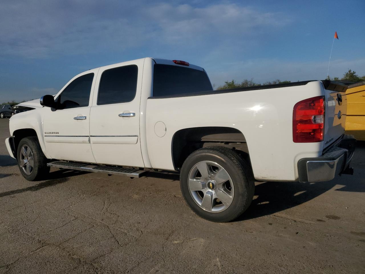 2011 Chevrolet Silverado - Image 2
