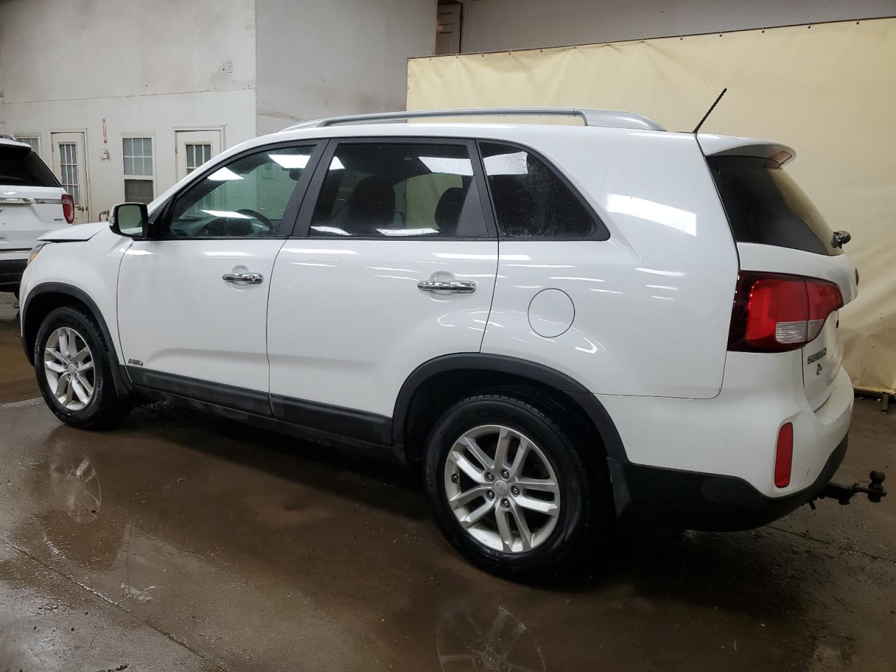 2014 Kia Sorento - Image 2