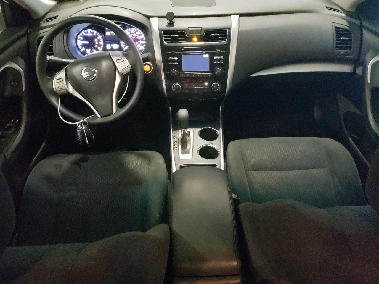 2015 Nissan Altima - Image 8