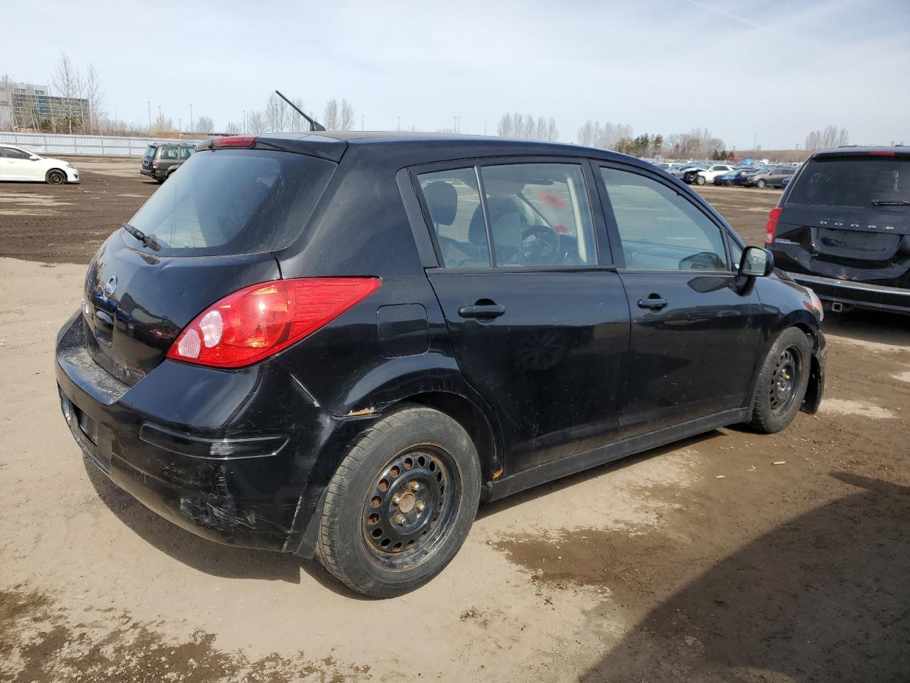 2012 Nissan Versa - Image 3