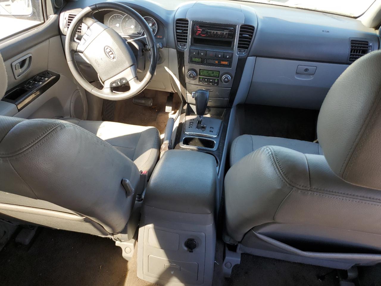 2008 Kia Sorento - Image 8