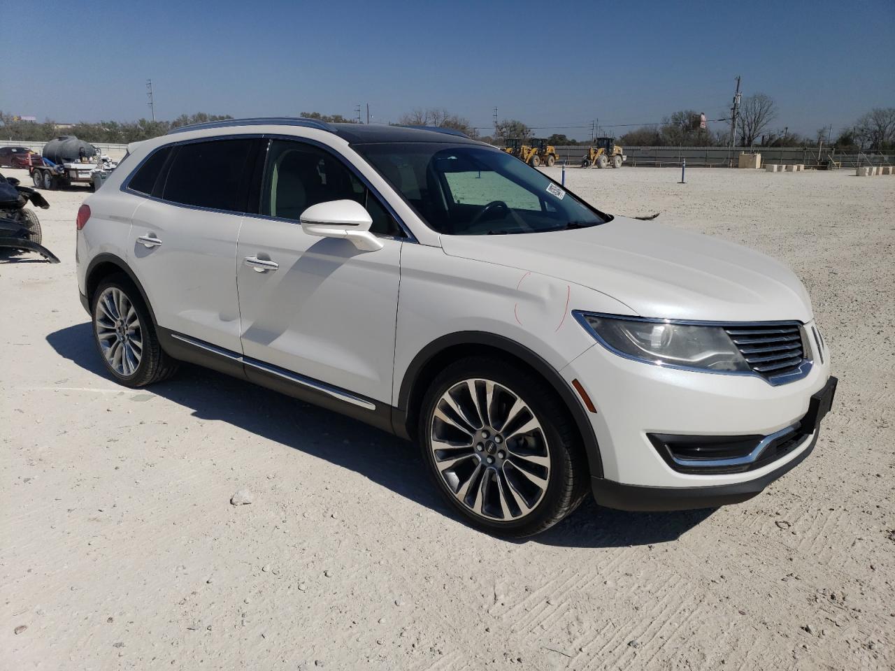2016 Lincoln MKX - Image 4