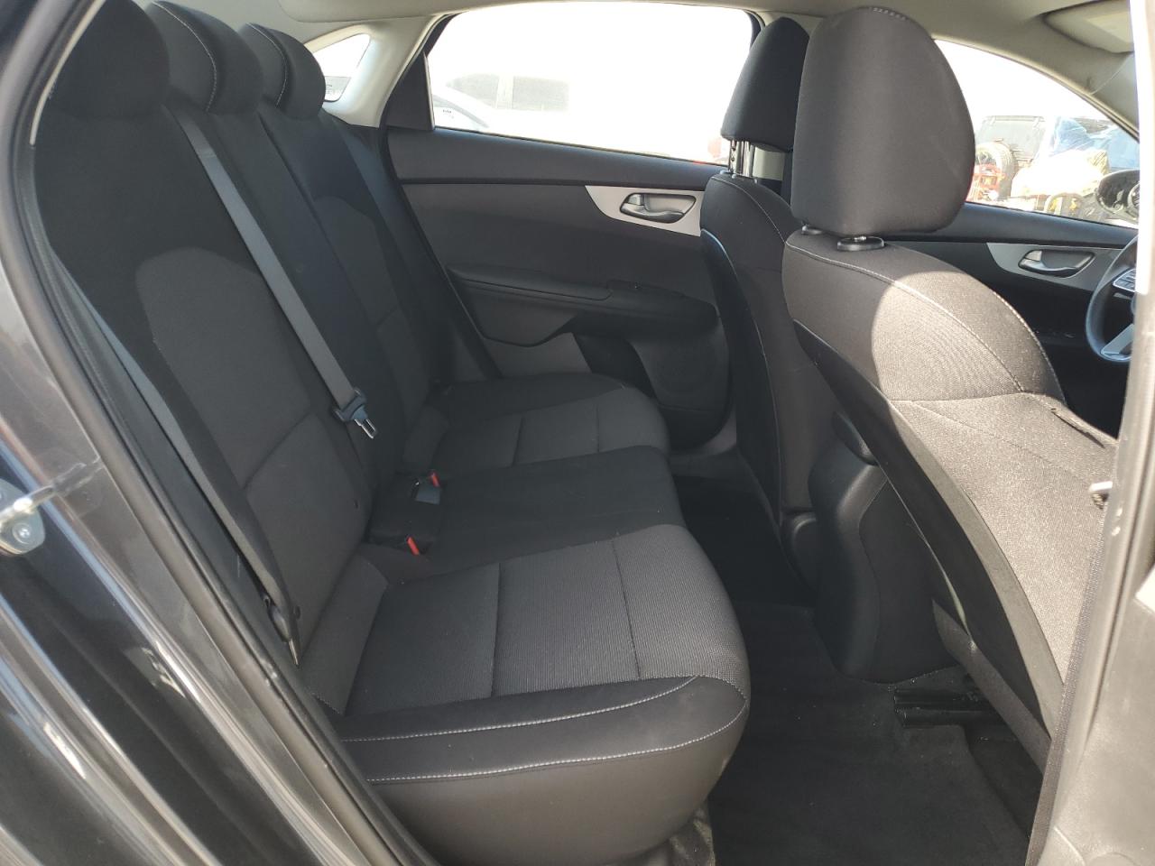 2023 Kia Forte - Image 11