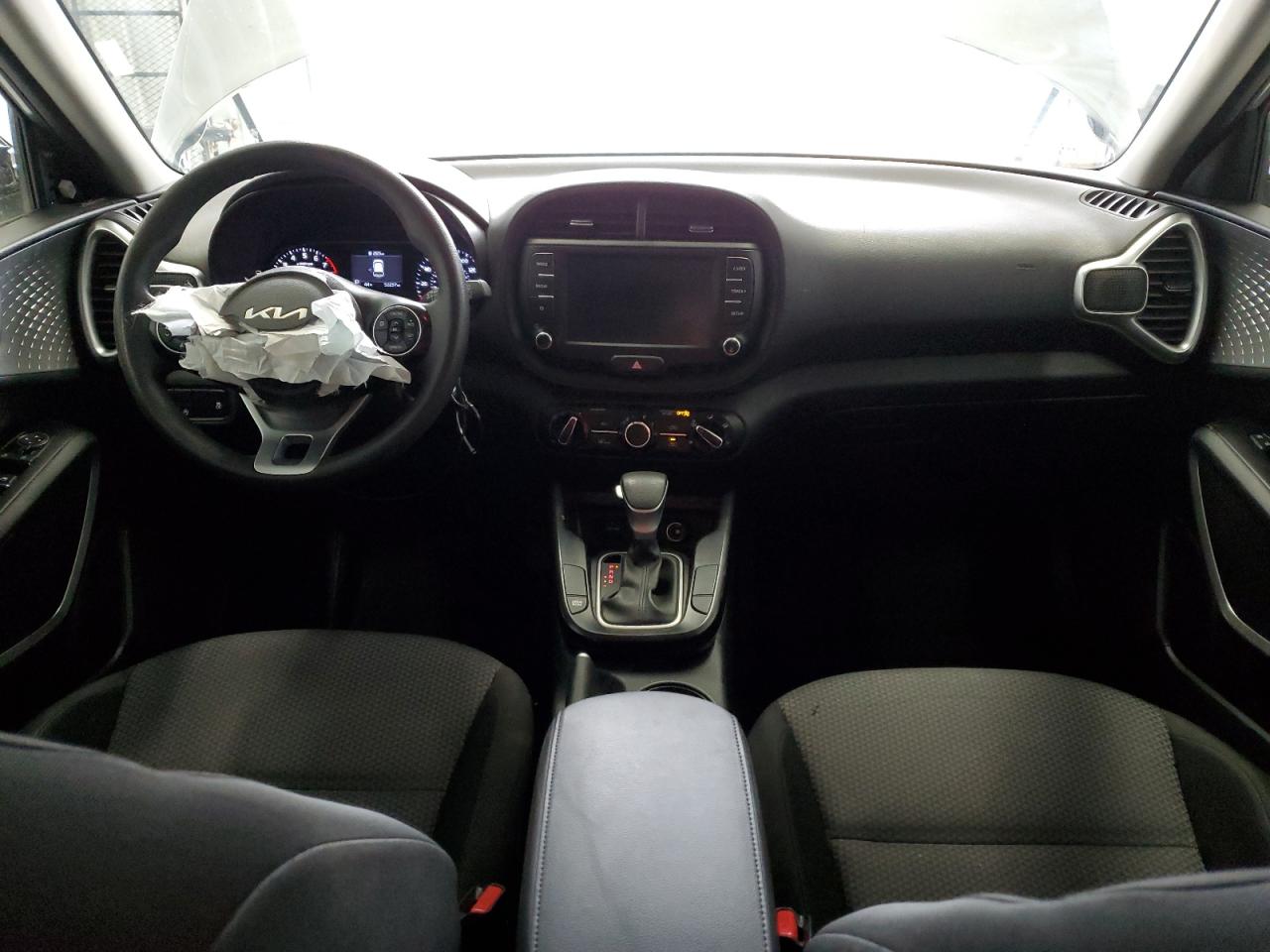 2022 Kia Soul - Image 8