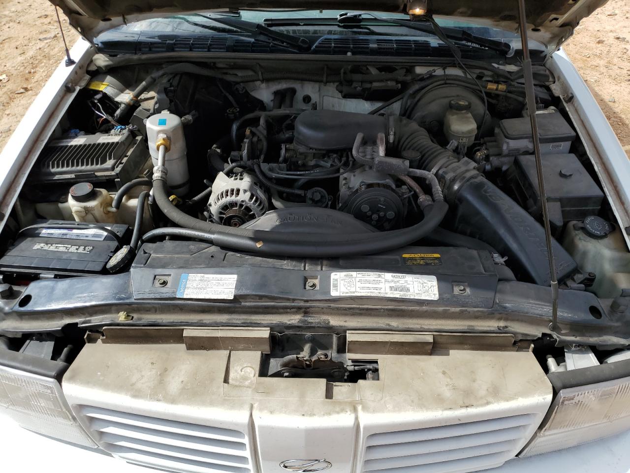 1999 Oldsmobile Bravada - Image 13