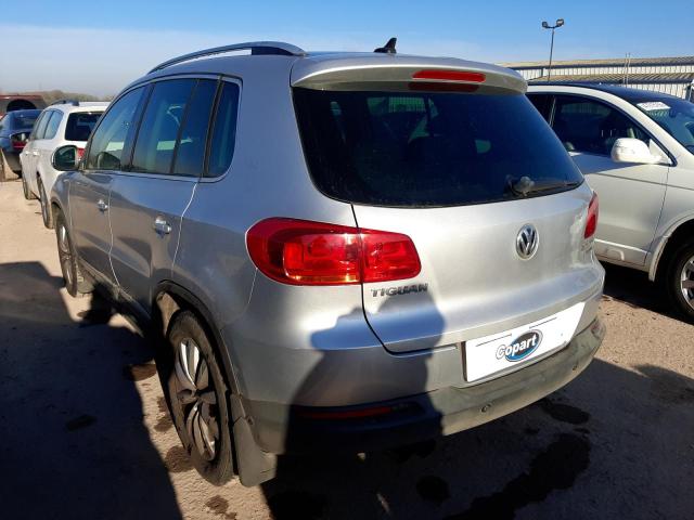 2014 VOLKSWAGEN TIGUAN MAT