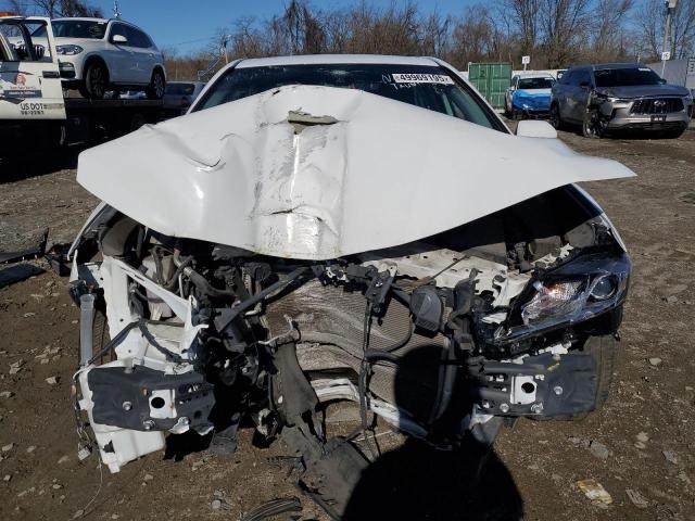  TOYOTA CAMRY 2019 Biały