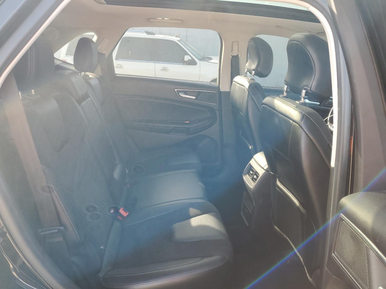2015 Ford Edge - Image 11
