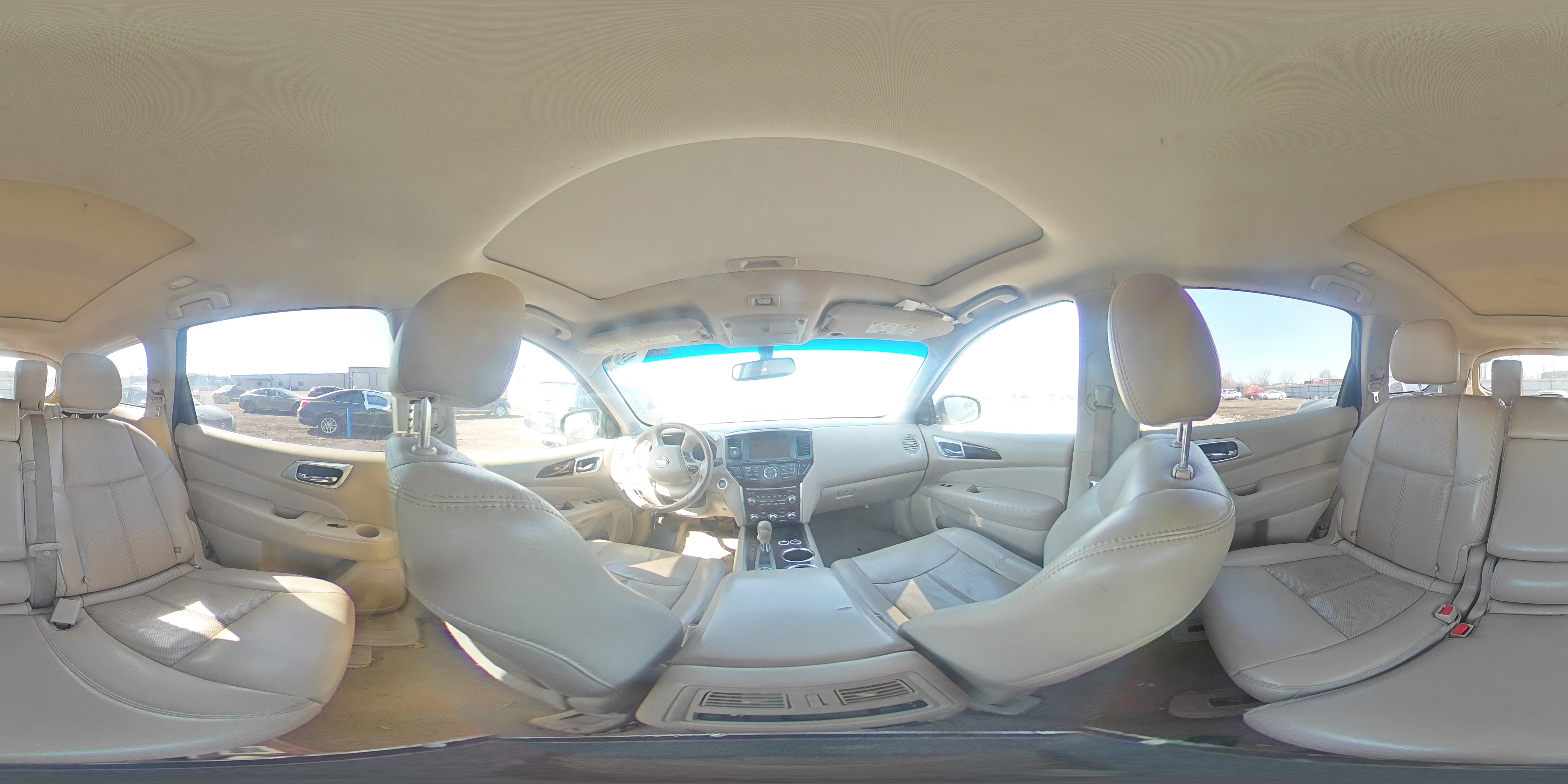 2015 Nissan Pathfinder - Image 14