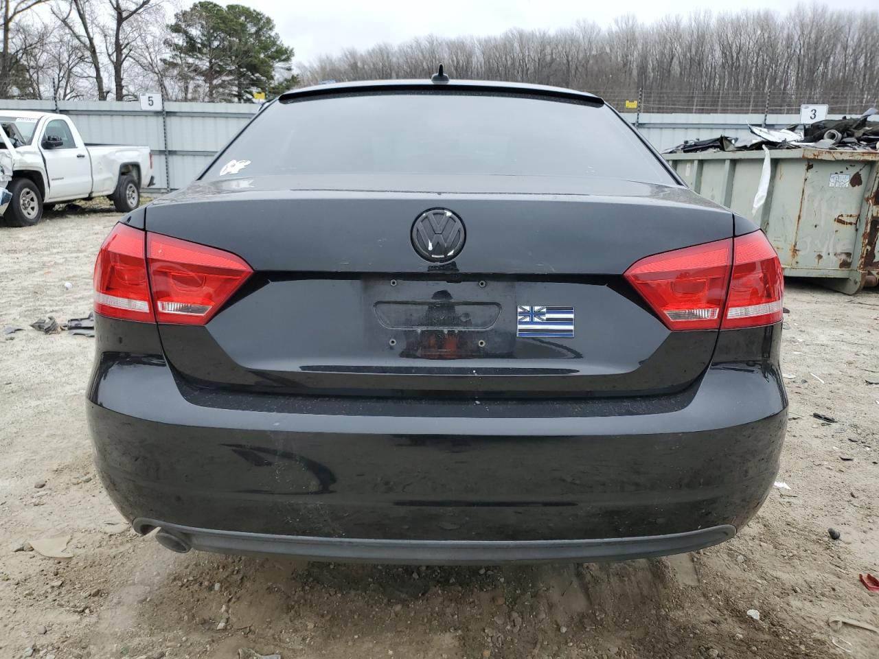 2014 Volkswagen Passat - Image 6