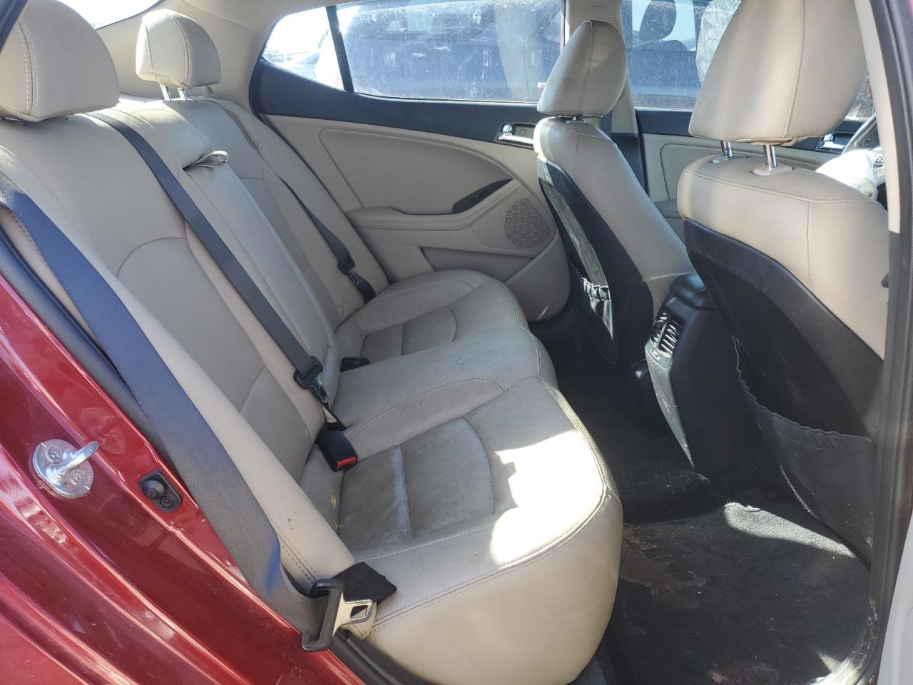 2012 Kia Optima - Image 10