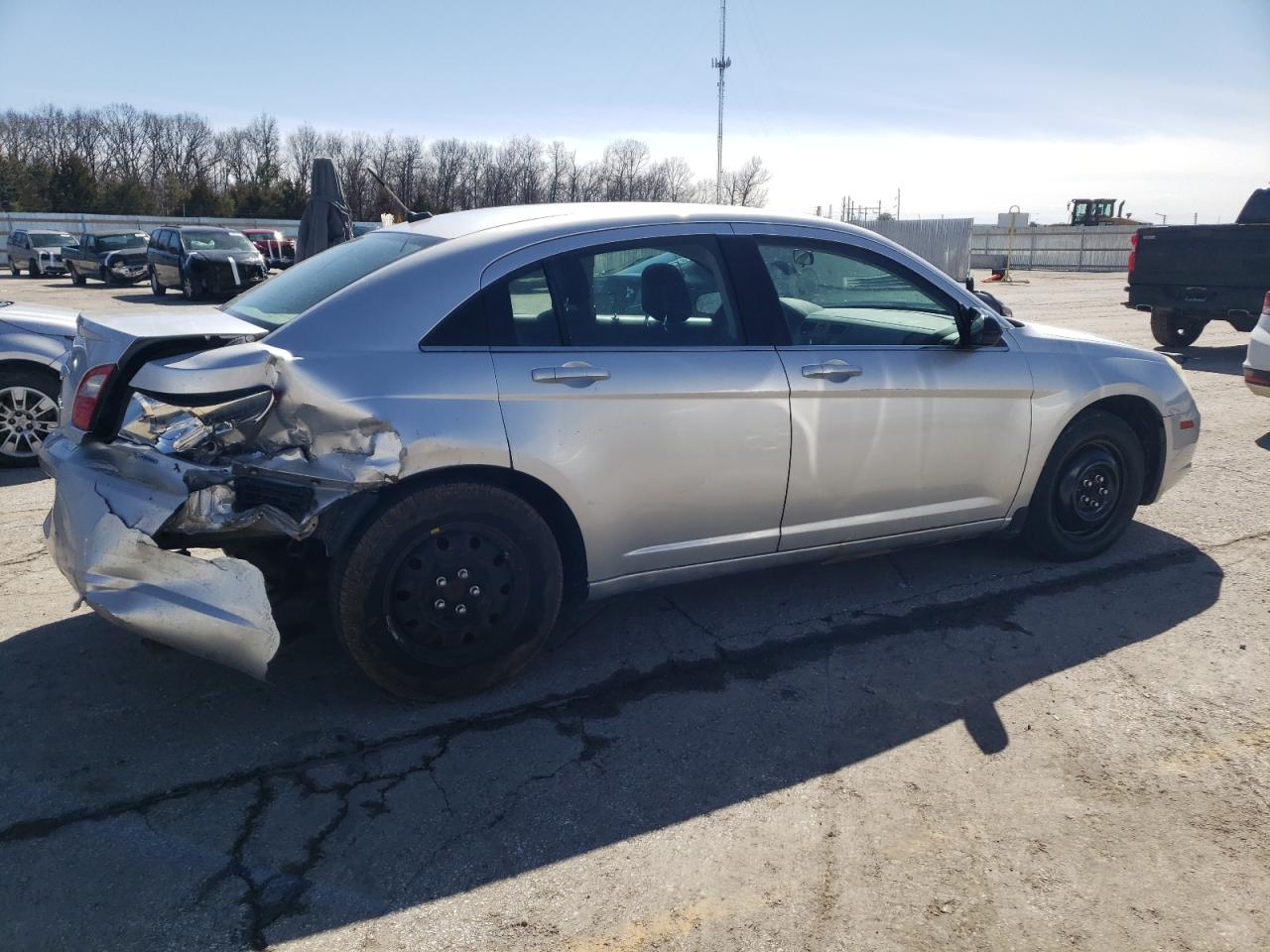 2010 Chrysler Sebring - Image 3