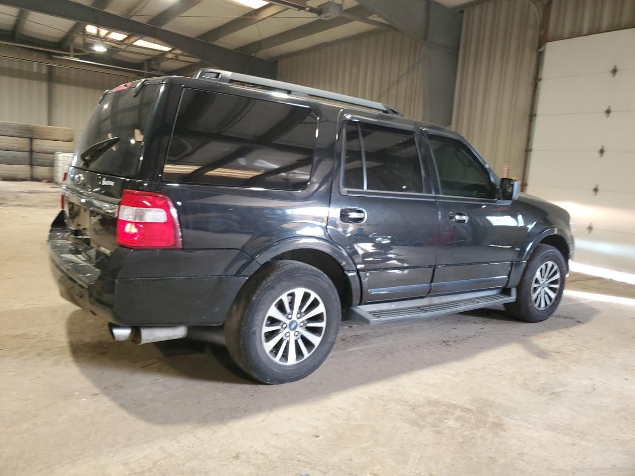 2015 Ford Expedition - Image 3