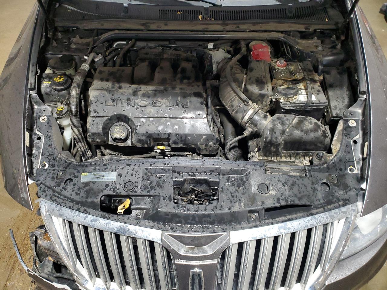 2011 Lincoln MKS - Image 11
