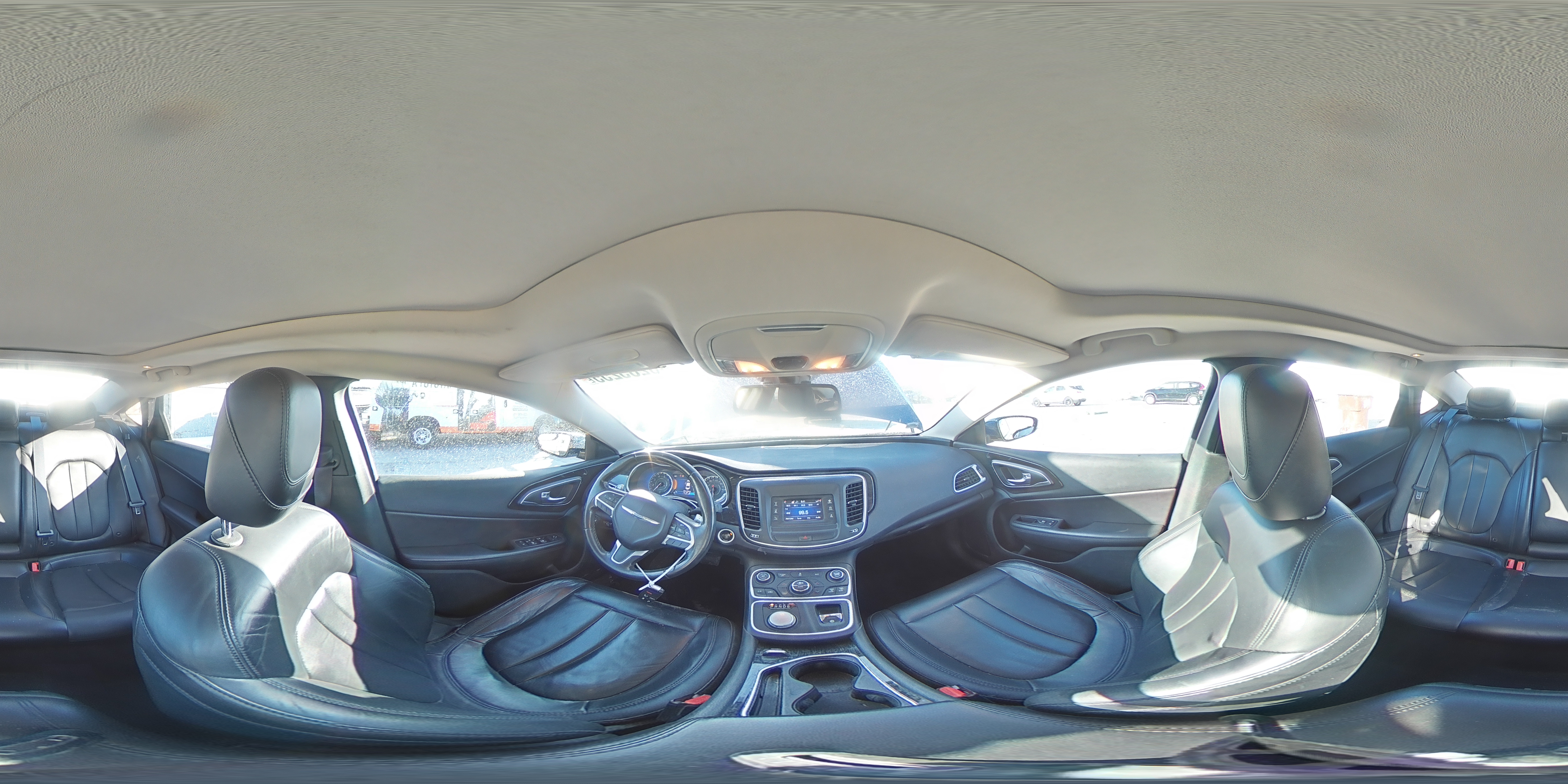 2015 Chrysler 200 - Image 13