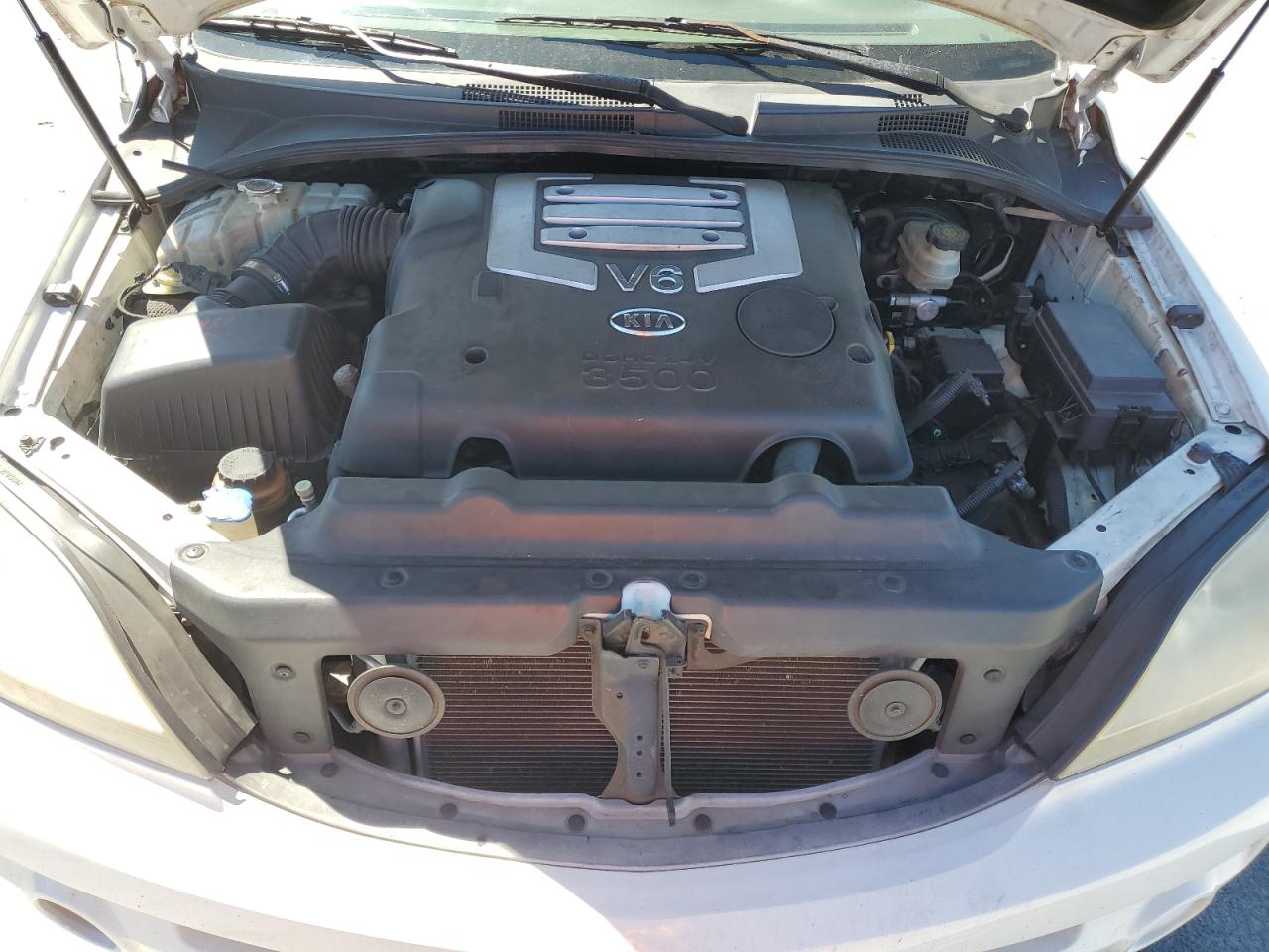 2006 Kia Sorento - Image 12