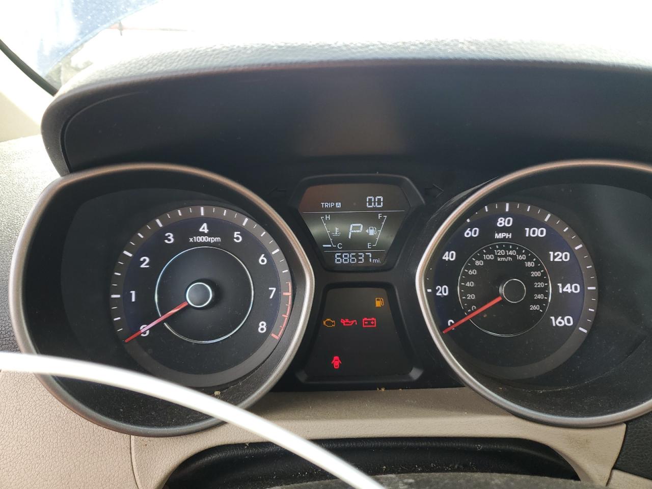 2016 Hyundai Elantra - Image 9
